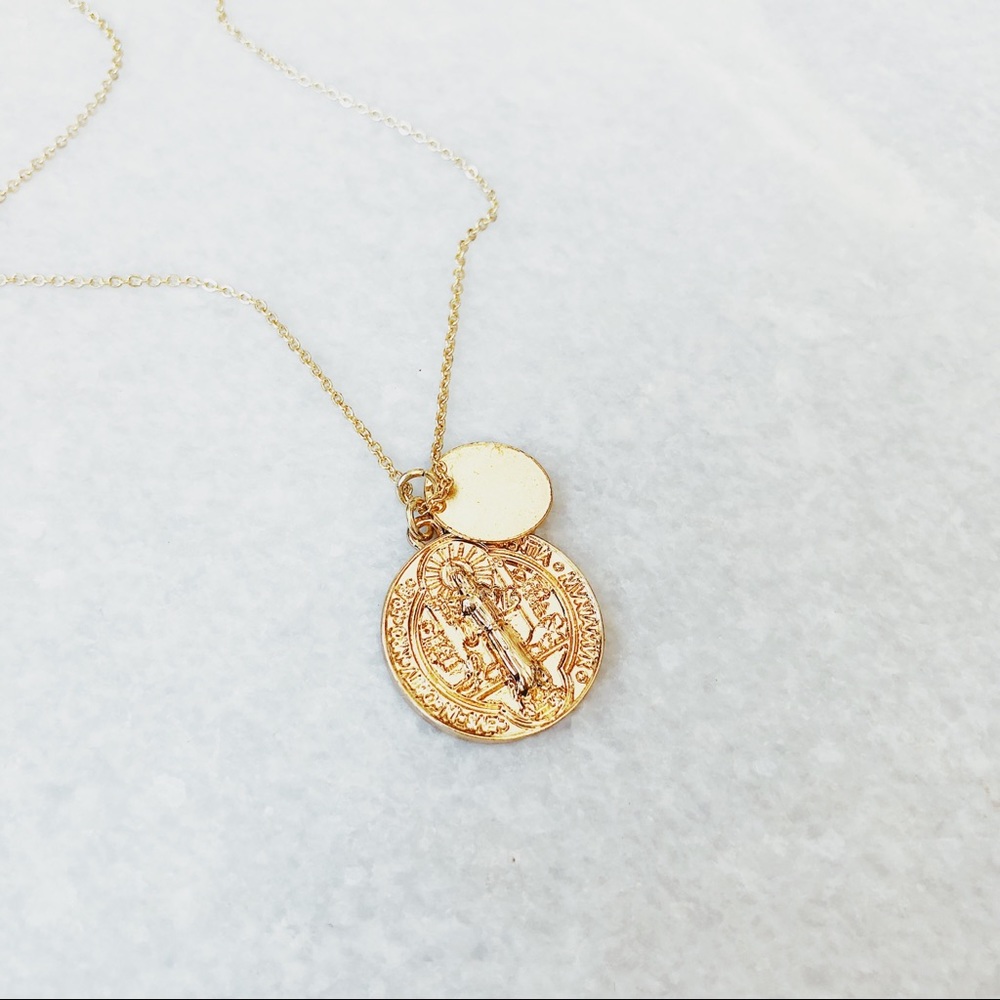 🆕Varley Delicate Double Gold Coin Necklace - Picture 4 of 7